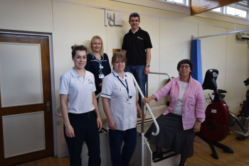 Kenilworth Round Table donate physiotherapy equipment